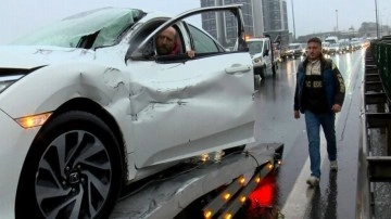 Sarıyer'de TEM Otoyolu'nu kilitleyen kaza: 4 yaralı