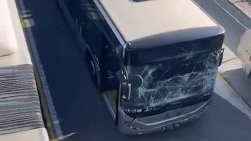 Sefaköy'de metrobüs kazası