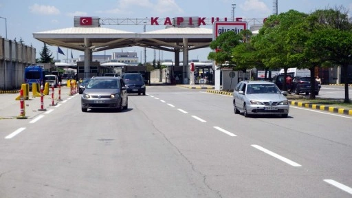 Sınır kapılarında gurbetçi yoğunluğu bitti, Bulgar turistler yeniden alışverişe başladı