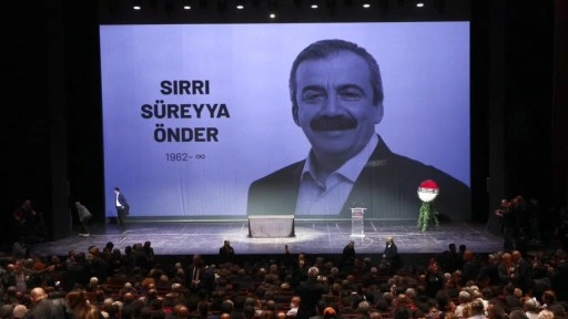 Sırrı Süreyya Önder gözyaşlarıyla uğurlandı
