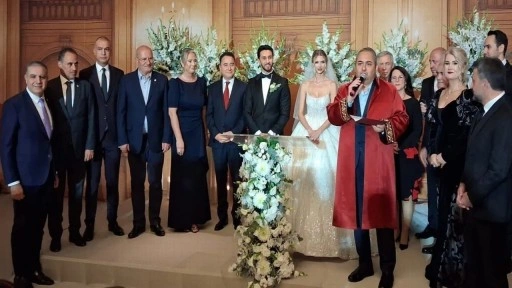 Siyaset ve ekonomi dünyasını buluşturan YouTuber düğünü