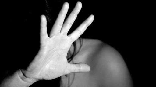Şizofreni hastası kadın, 5 yıl sonra başka bir hastanın daha gözlerini oydu