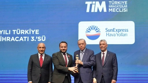 SunExpress hizmet ihracatında Türkiye’nin ilk üç şirketinden biri oldu