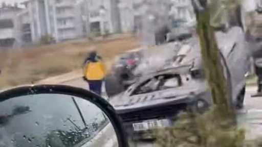 Takla atan otomobilin sürücüsü yaralandı