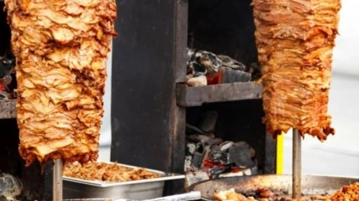 Tavuk döner kâbusu: 600’den fazla kişi zehirlendi!