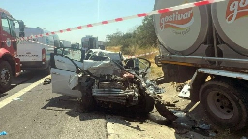 Tekirdağ'da kamyon ile otomobil çarpıştı: 4 ölü