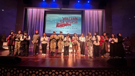 ‘Vatan Sevgisi’ adlı tiyatro oyunu Konya’da kadınlara özel sahnelendi