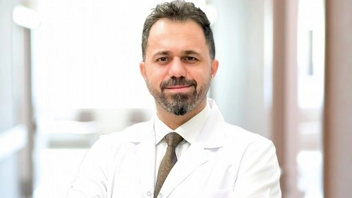 "Yüzünüzün bir yarısında aniden başlayan şiddetli ağrıya dikkat edin"